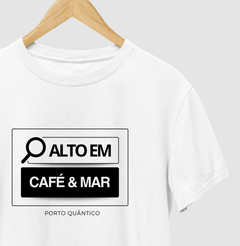Camiseta Unissex 100% Algodão - Alto em Café & Mar