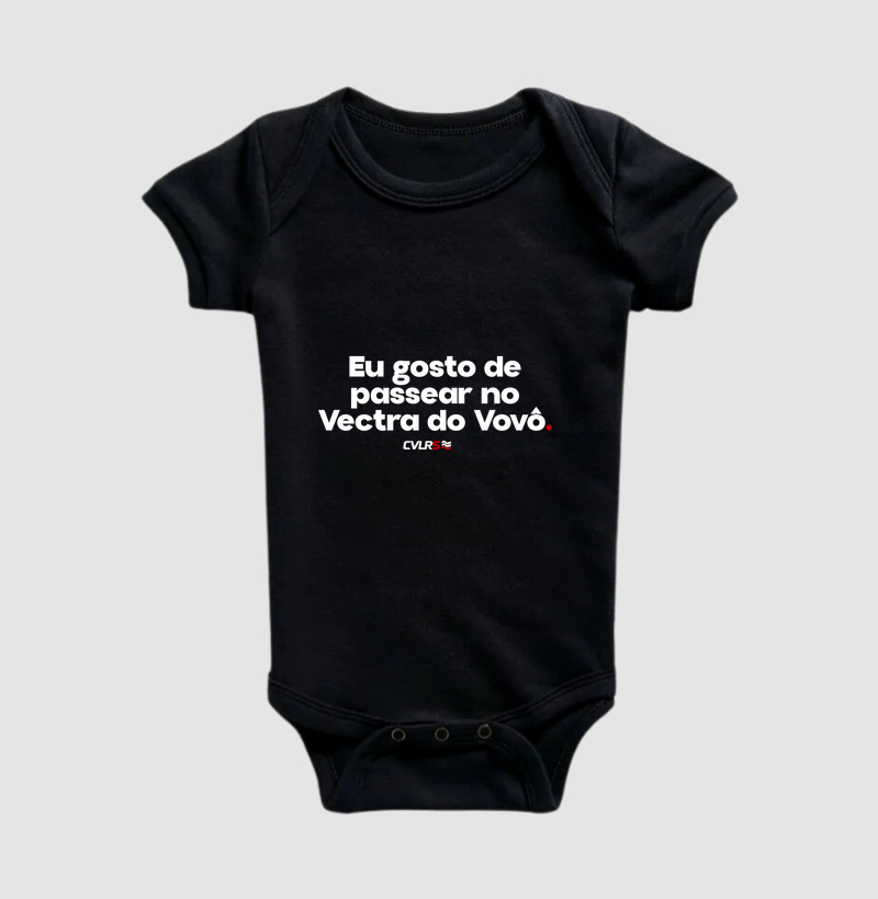 Eu gosto de passear no vectra do vovô.