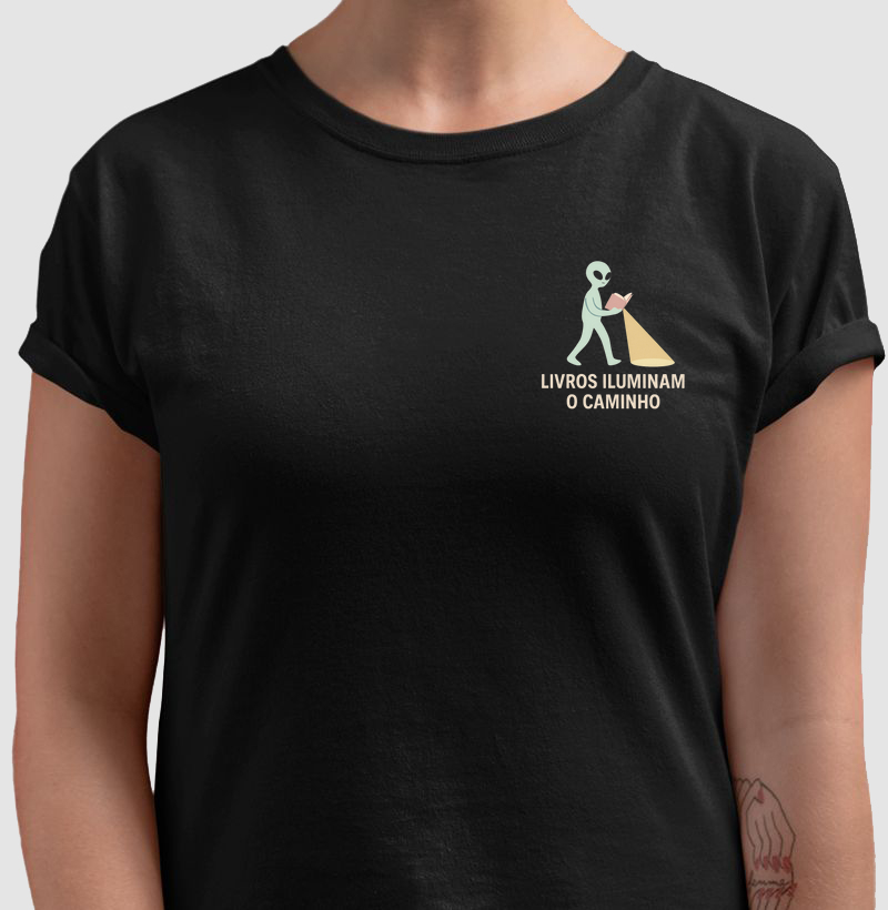 Camiseta | Livros iluminam o caminho