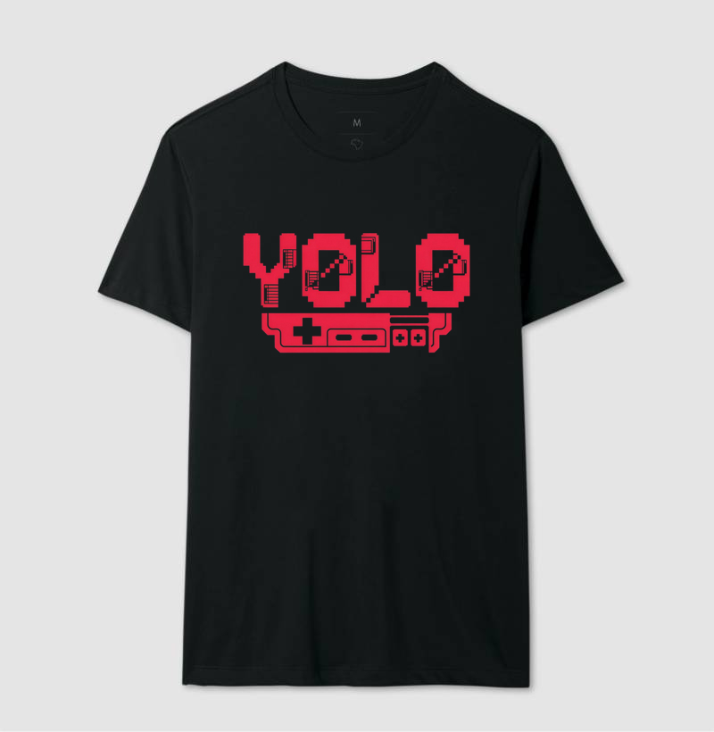 Camiseta "YOLO" - Vibe Retrogamer 8-Bit