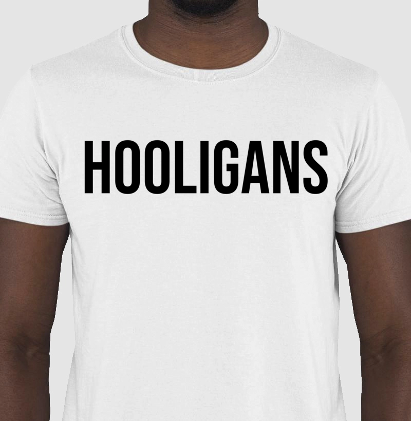 Camiseta Hooligans - Letras Pretas