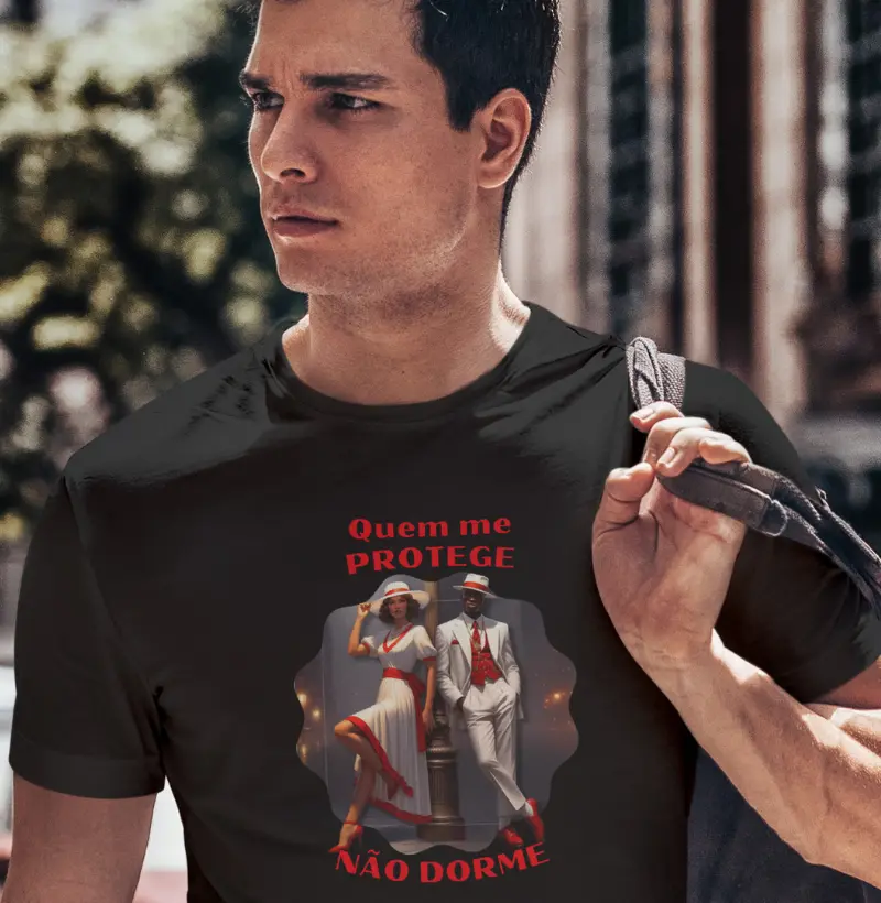 camiseta 100% Algodão - Quem me PROTEGE não dorme