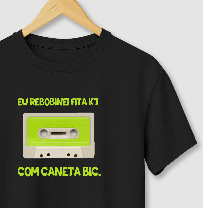 Fita K7 e caneta BIC