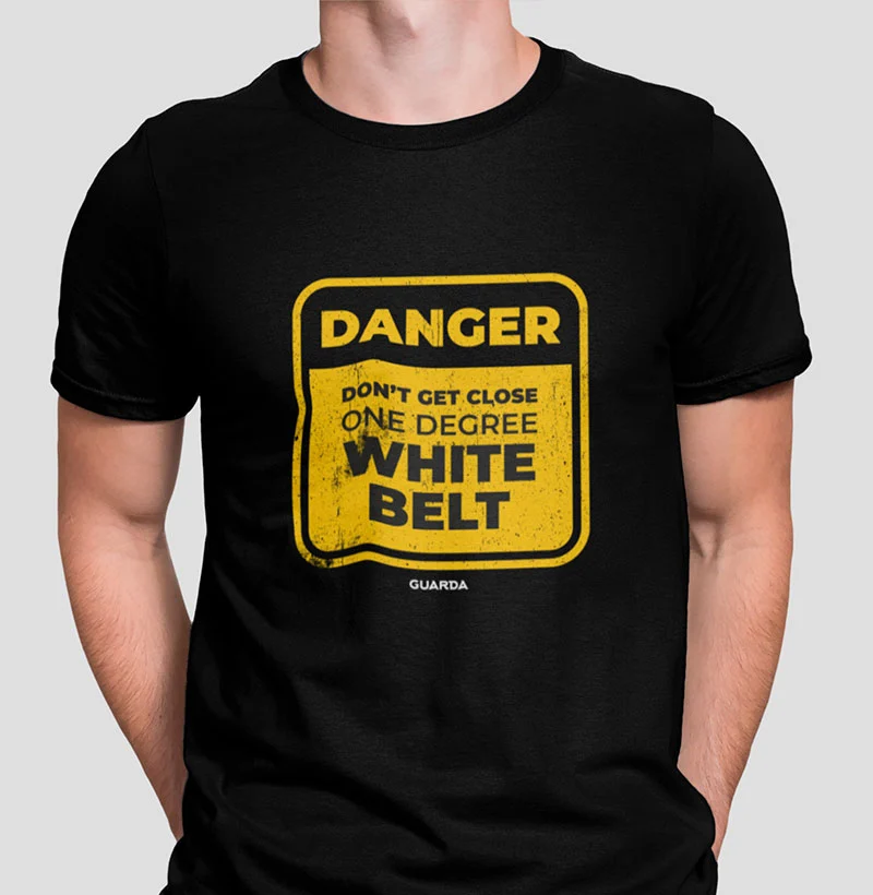 Camiseta Danger White Belt