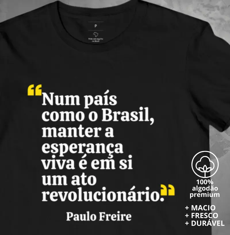 Camiseta Num País Como o Brasil