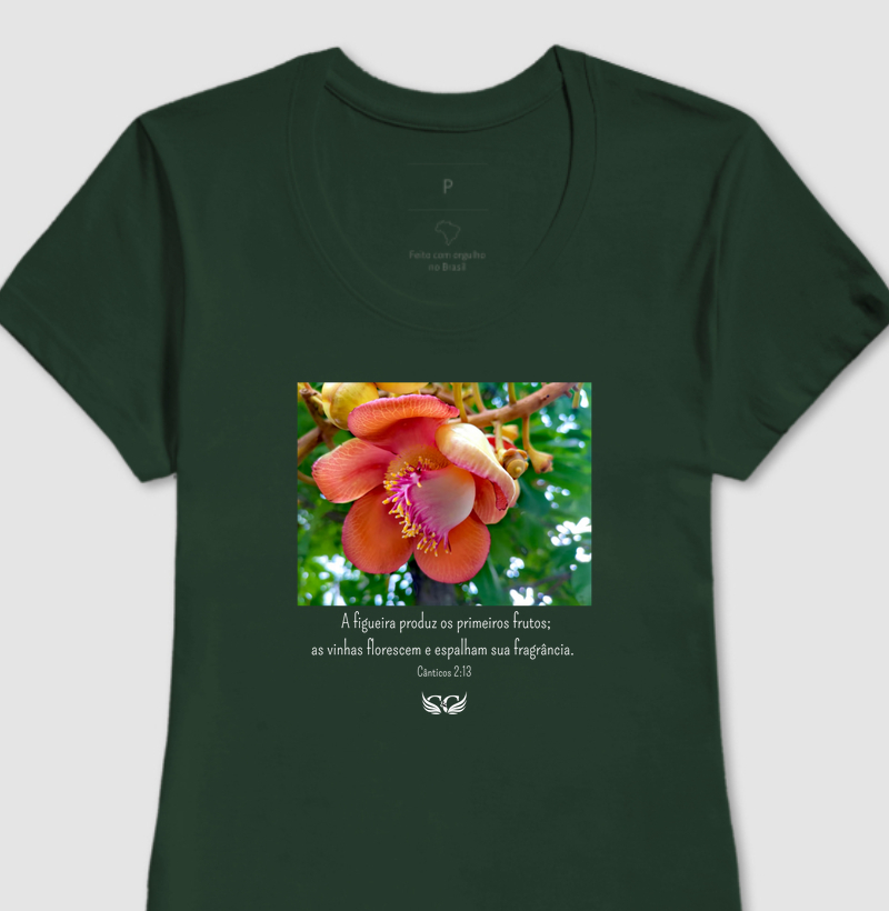 Camiseta Feminina Personalizada As Vinhas Florescem e Espalham sua Fragância. Cantares 2.13
