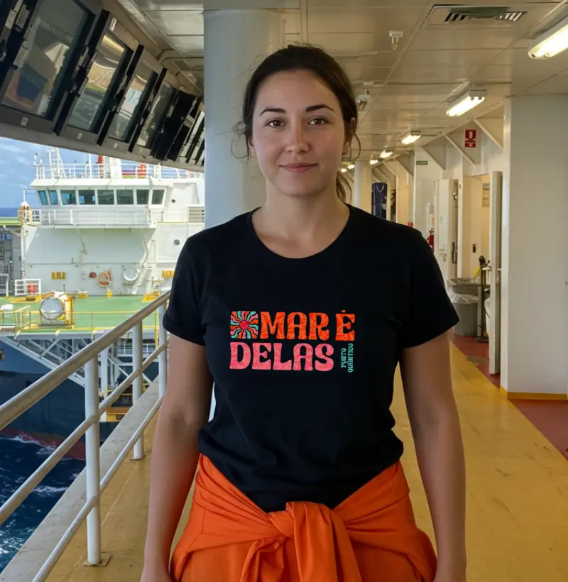 Camiseta Feminina 100% Algodão - O Mar é Delas