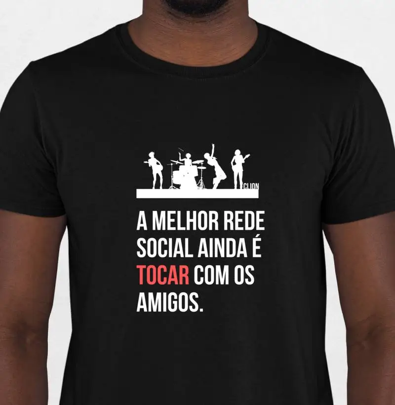 MELHOR REDE SOCIAL AINDA É TOCAR COM OS AMIGOS