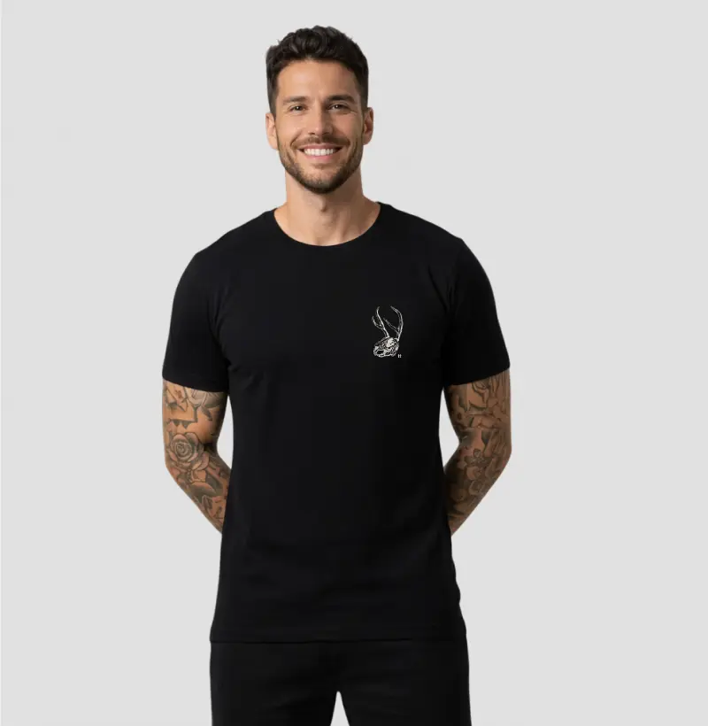 Camiseta Horned Rabbit | Ruído Mudo