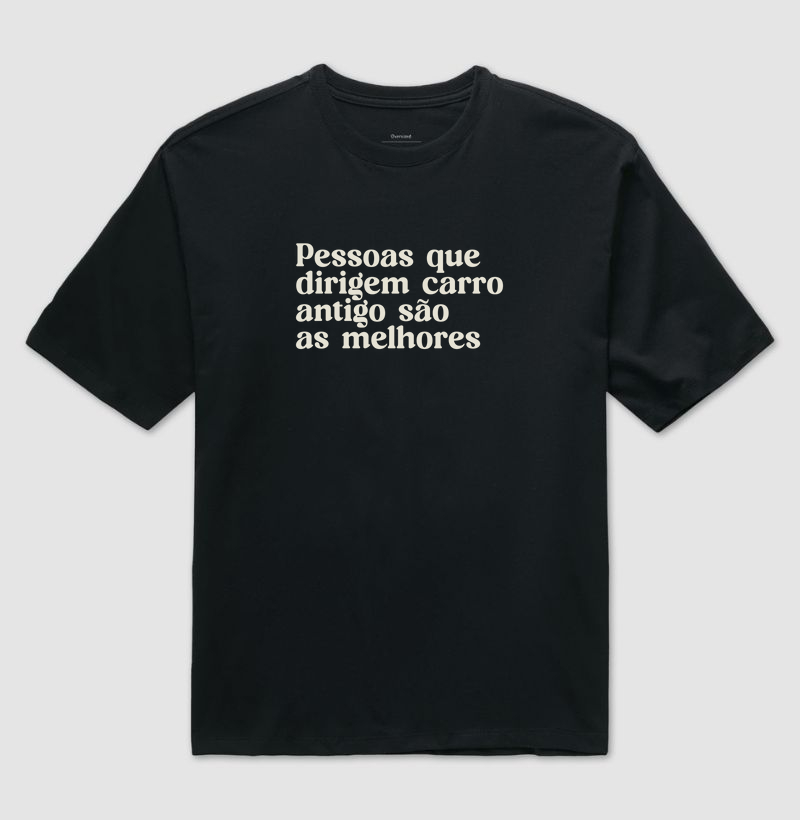 DIRIJEM CARRO ANTIGO