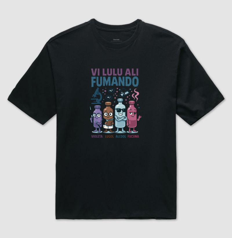 Vi Lulu Ali Fumando