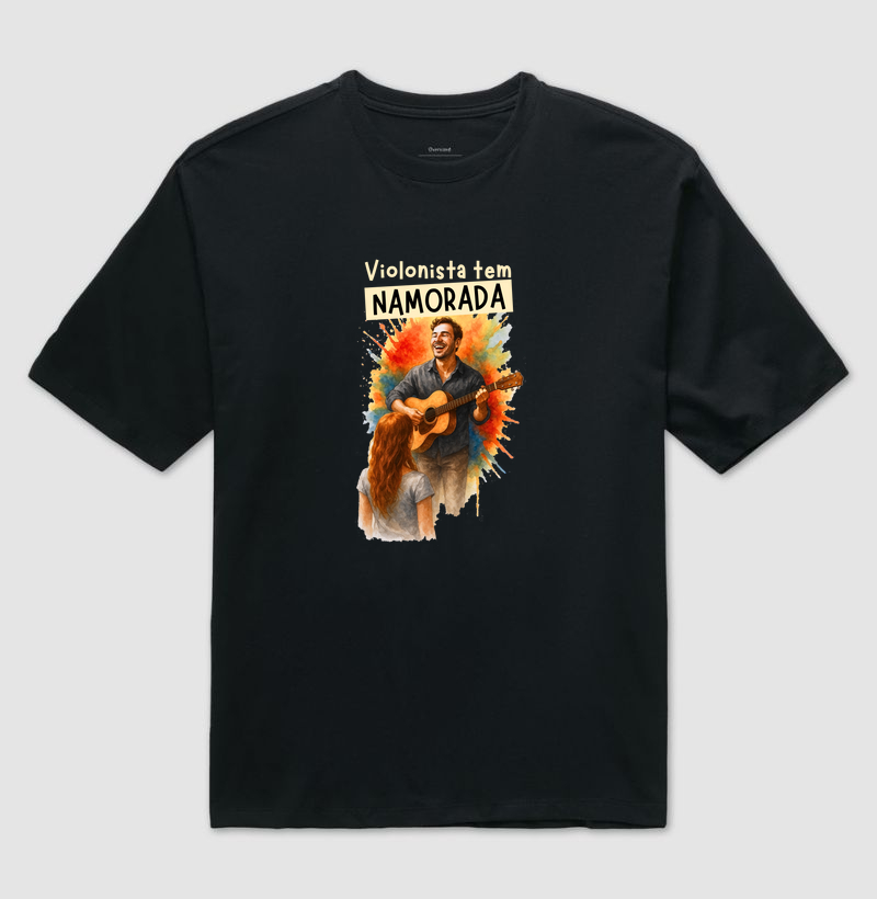 Camiseta Oversized Violonista tem Namorada