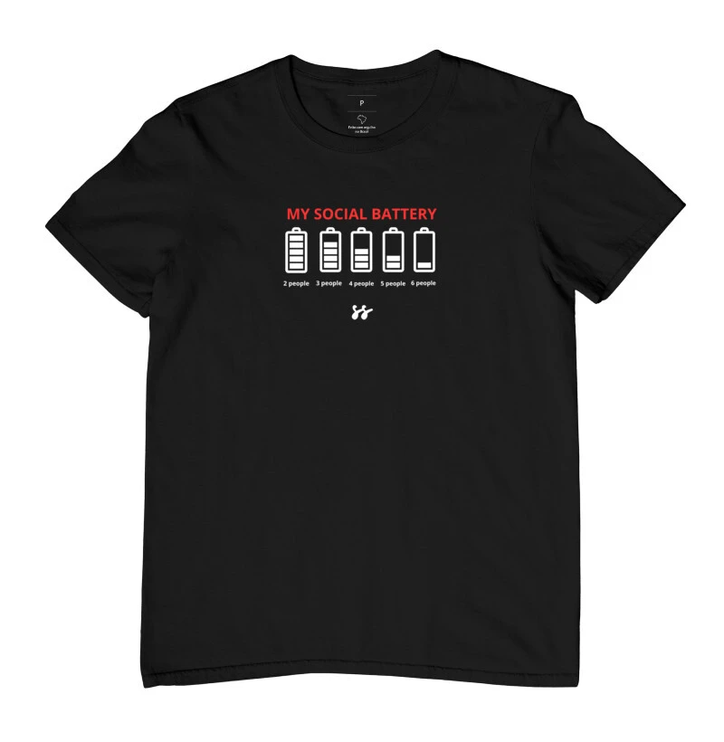 Camiseta T-shirt “My social battery”