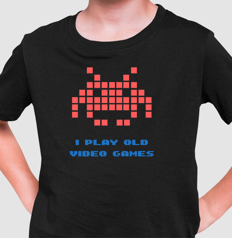 Pixel Alien Gamer – Think Tee