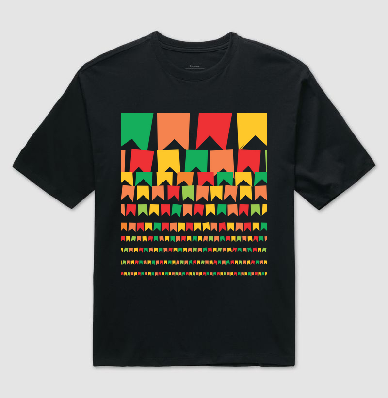 Camiseta Oversized - Bandeirinhas 