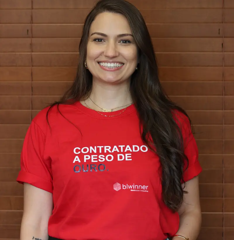 Camiseta Padrão Contratado a Peso de Ouro