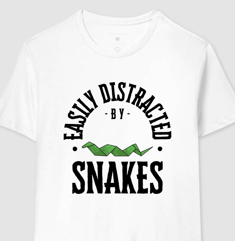 Easily Distracted by Snakes (Letras Brancas)