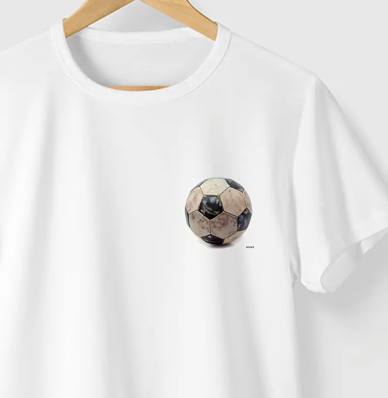 Camiseta BOLA VINTAGE - BRANCA - (100% Algodão)