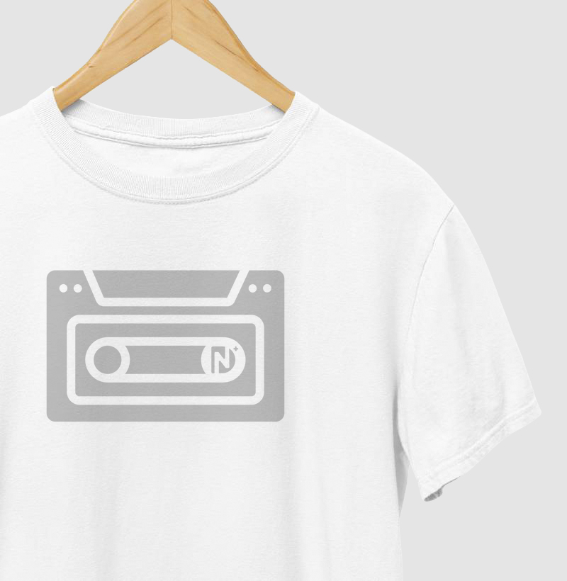 T-shirt minimalista Fita Cassete 