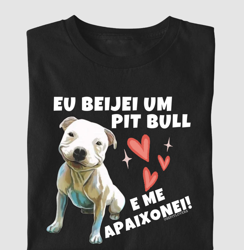EU BEIJEI UM PIT BULL E ME APAIXONEI