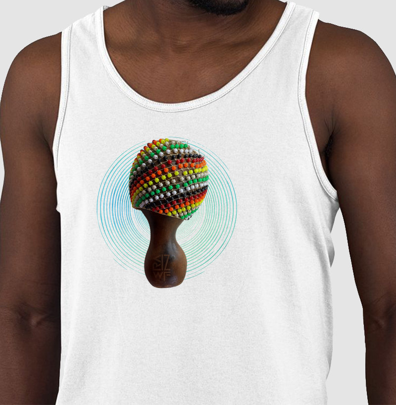 Lá vai ela, segurando o Xequeré