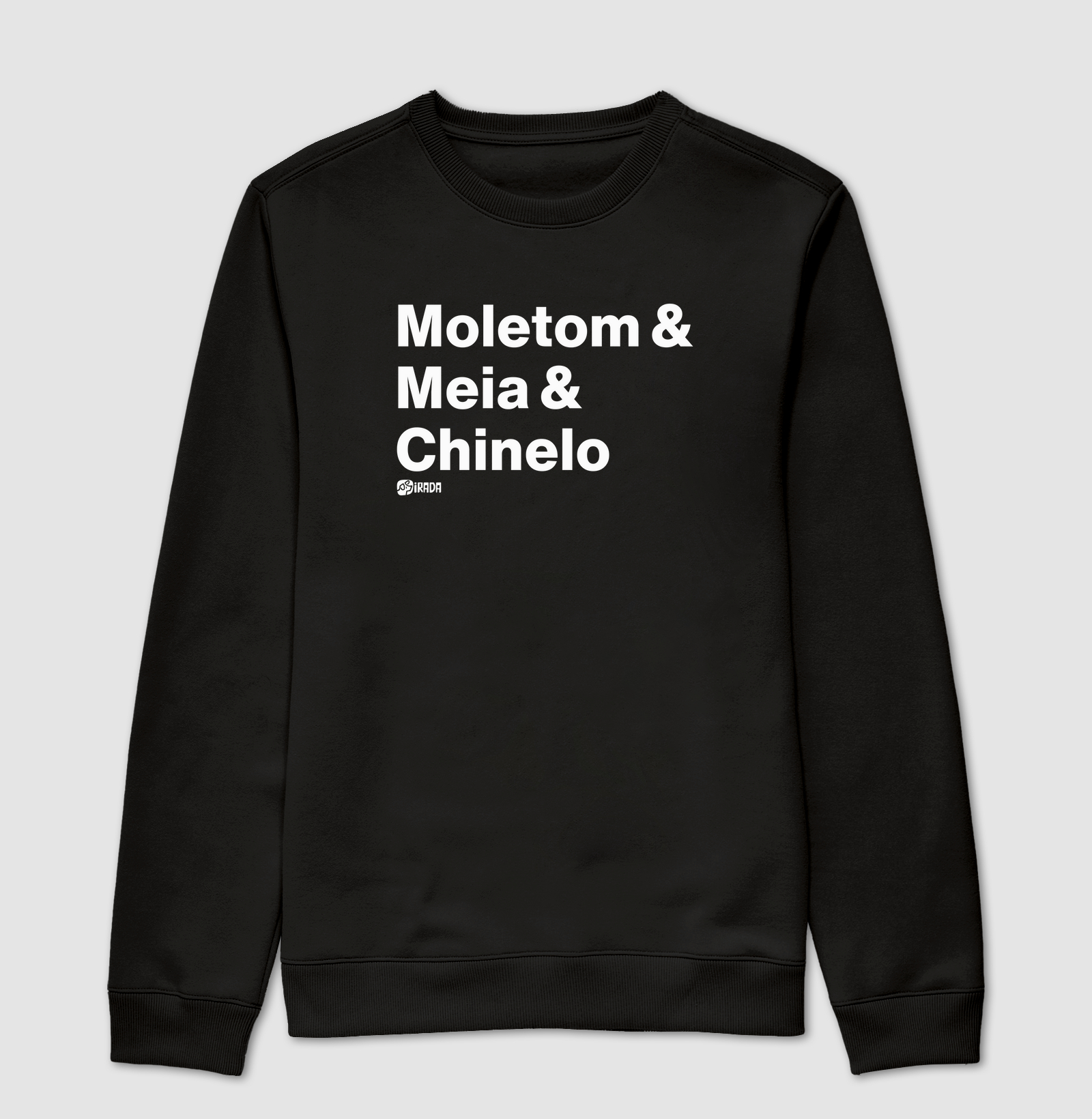 Moletom, meia e chinelo