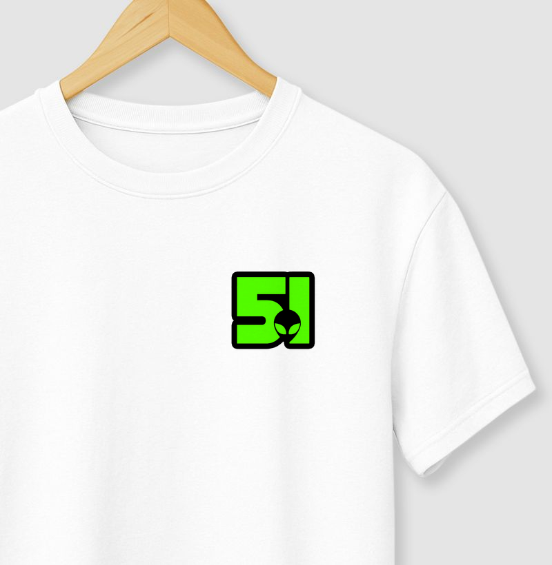 Camiseta Básica - Área 51
