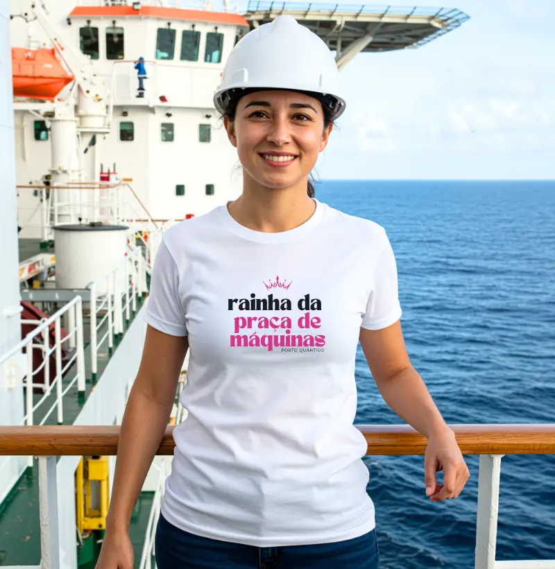 Camiseta Feminina 100% Algodão – Rainha da Praça de Máquinas 