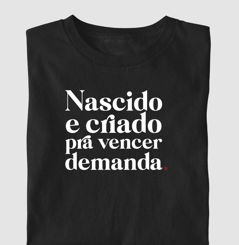 Camiseta Vencedor de Demanda