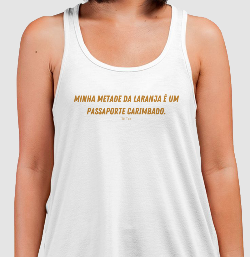 Minha metade é um passaporte carimbado