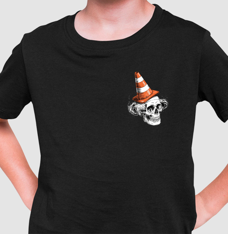 Camiseta "Caveira do Cone" - Estilo Skate