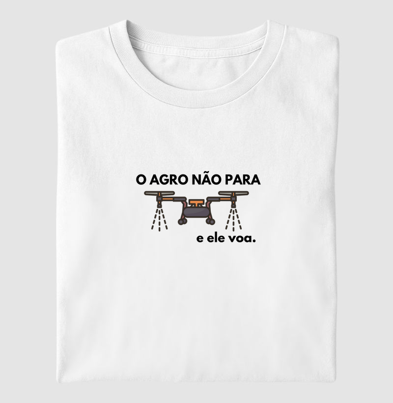 O agro não para e ele voa