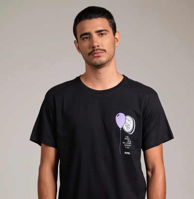 T-SHIRT "HUMANOS E MONSTROS" / ESPELHO DA ALMA