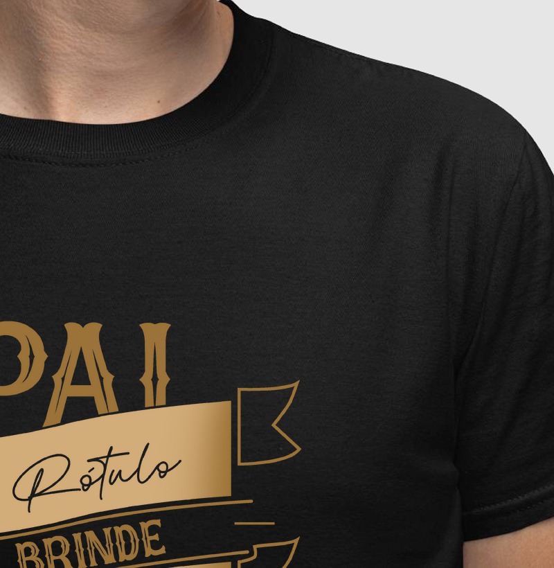 Pai. A base. Dourado