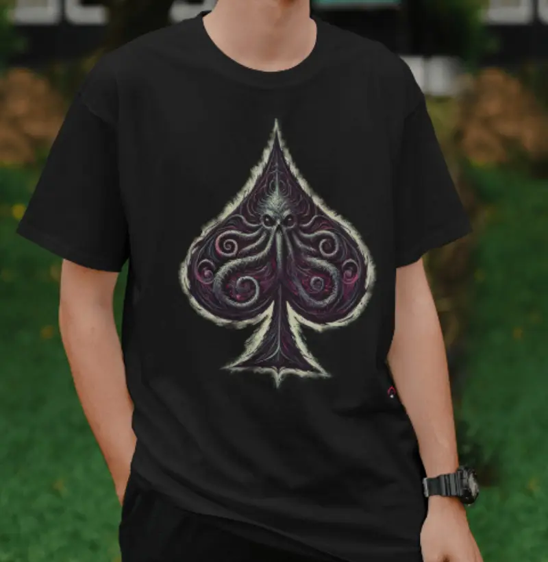Camiseta "Espadas Lovecraftianas"