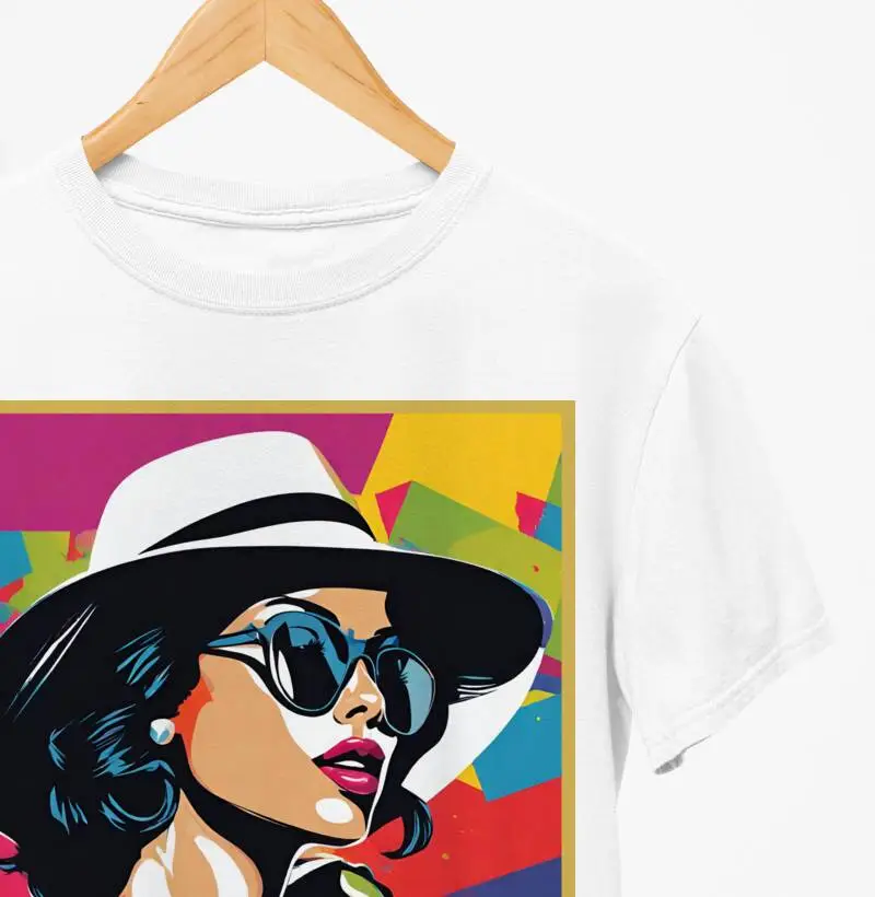 Camiseta Reserva Ink - Vintage Woman Hat Pop Art