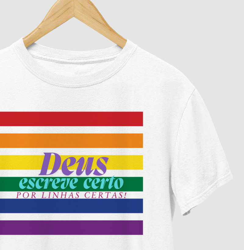Camiseta Deus Escreve Certo