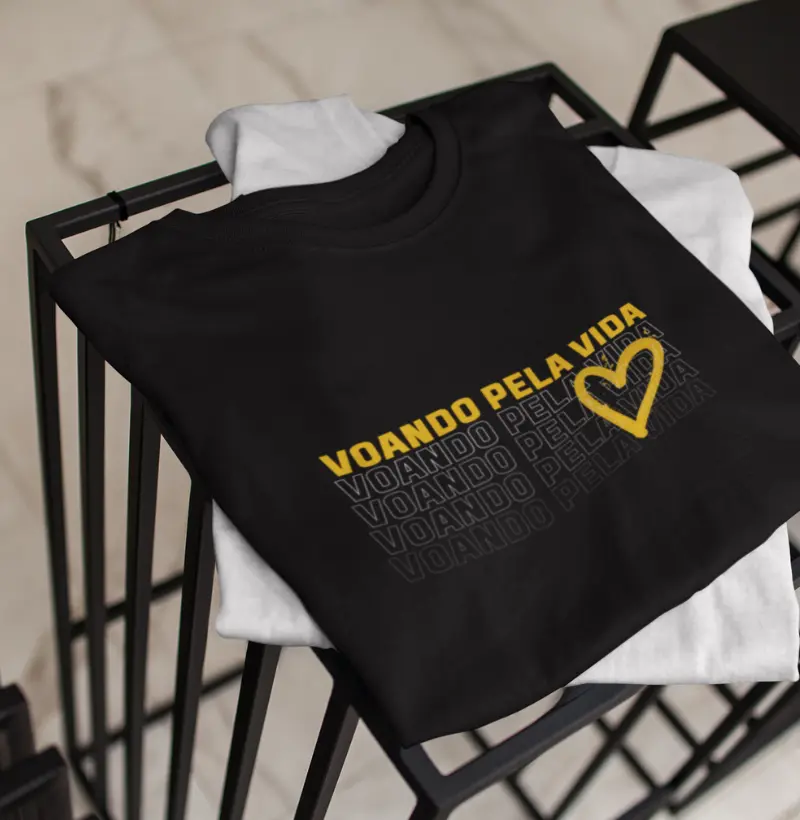 VOANDO PELA VIDA
