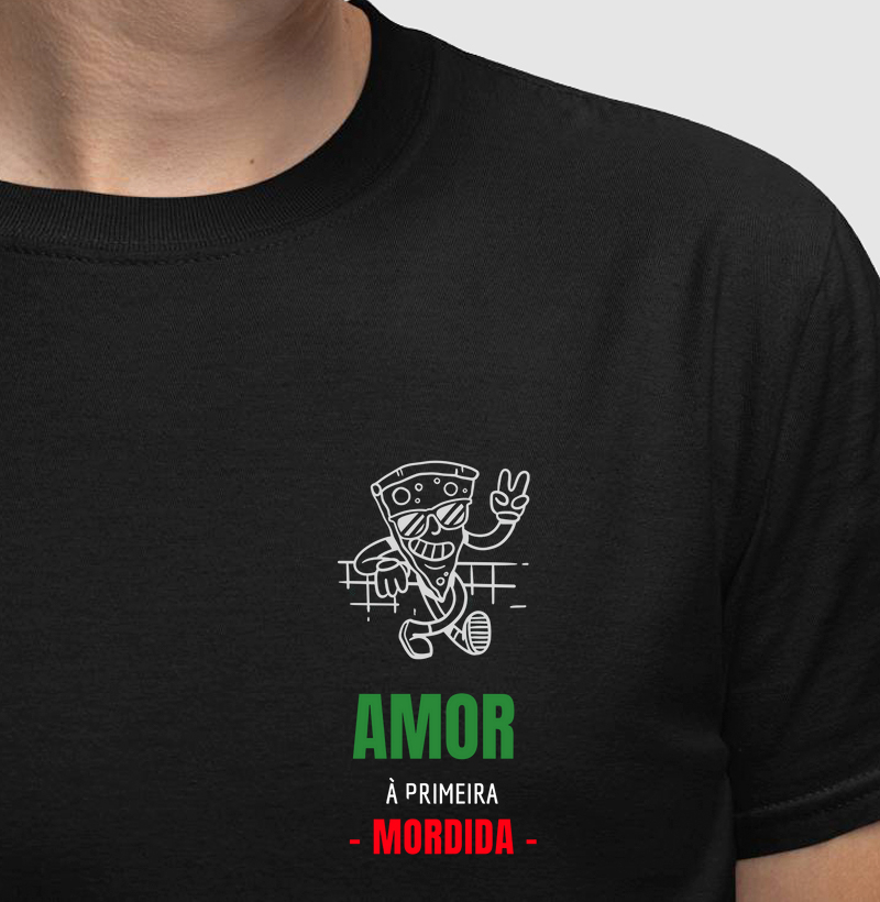 AMOR À PRIMEIRA MORDIDA