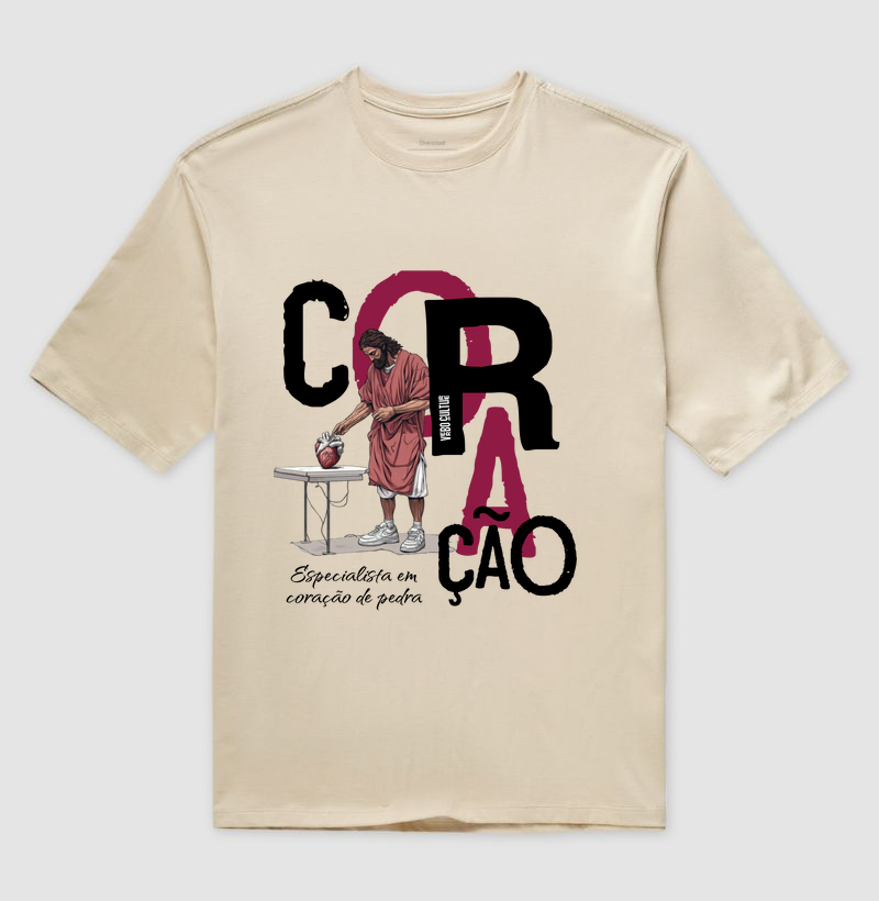 CAMISETA OVERSIZED "CORAÇÃO DE PEDRA"