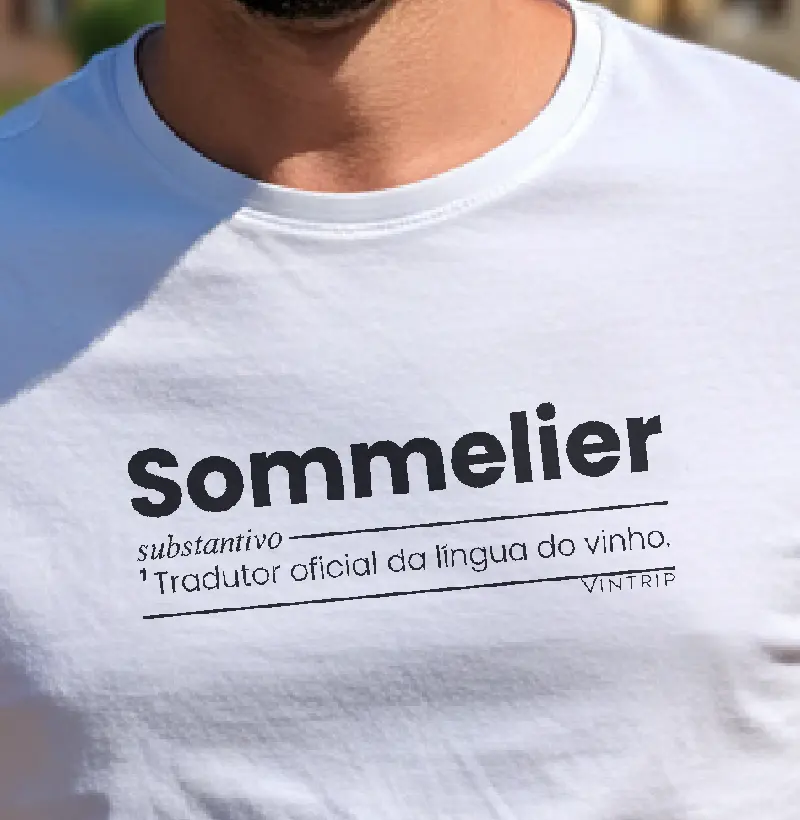Sommelier: Tradutor oficial da língua do vinho.