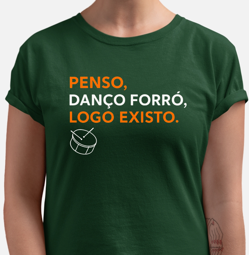 Penso, danço forró