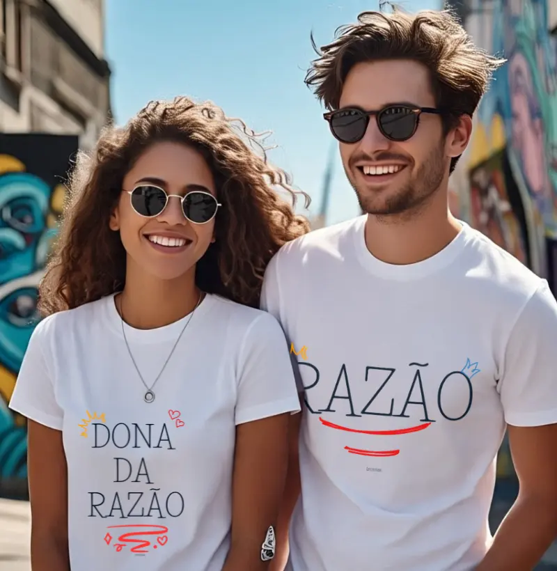 CAMISETA ESPECIAL COLEÇÃO AMOR NO CAOS :" DONA DA RAZÃO (ELA)-RAZÃO (ELE)