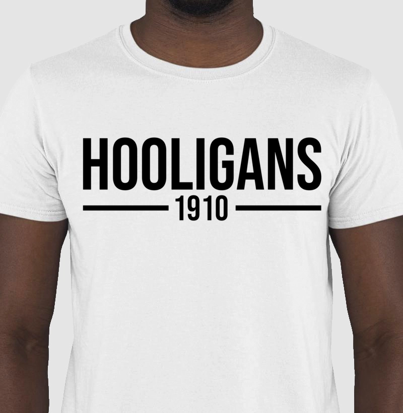 Camiseta Hooligans 1910 - Letras Pretas