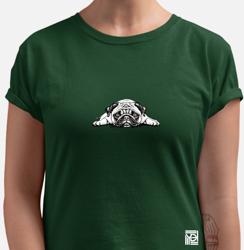 Pug Deitado
