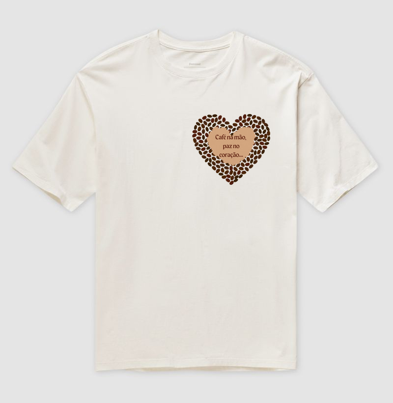 T-shirt café na mão paz no coração
