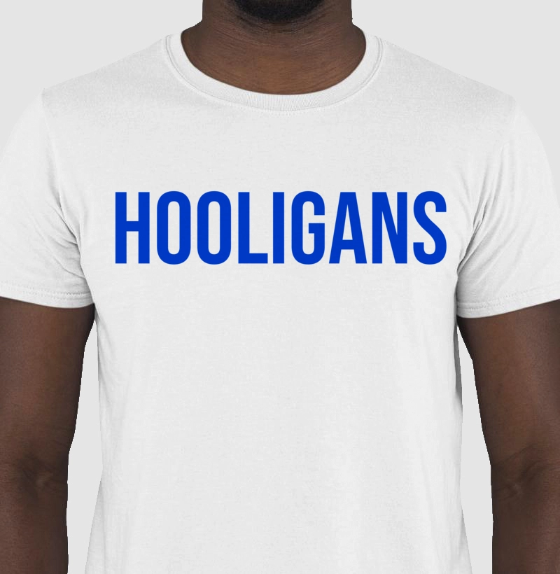 Camiseta Hooligans - Letras Azuis