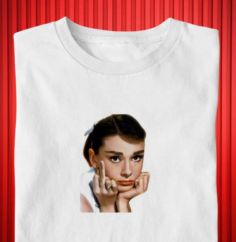 Audrey com atitude