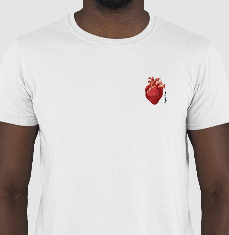 Camiseta Coração Logo