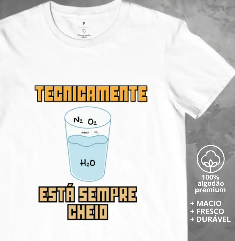 Camiseta Copo Meio Cheio